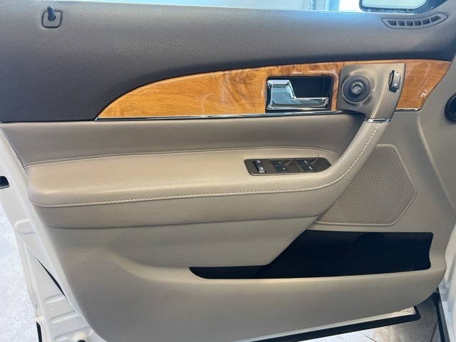 2013 Lincoln MKX Base