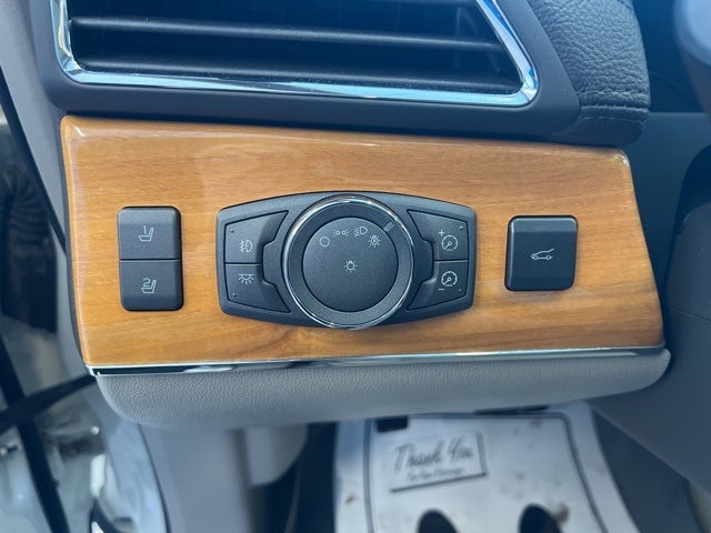 2013 Lincoln MKX Base