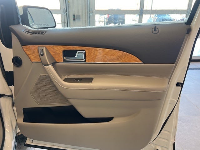 2013 Lincoln MKX Base