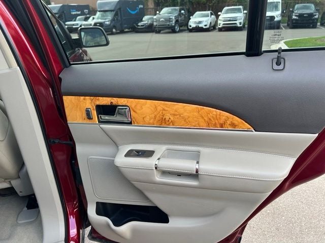 2013 Lincoln MKX Base