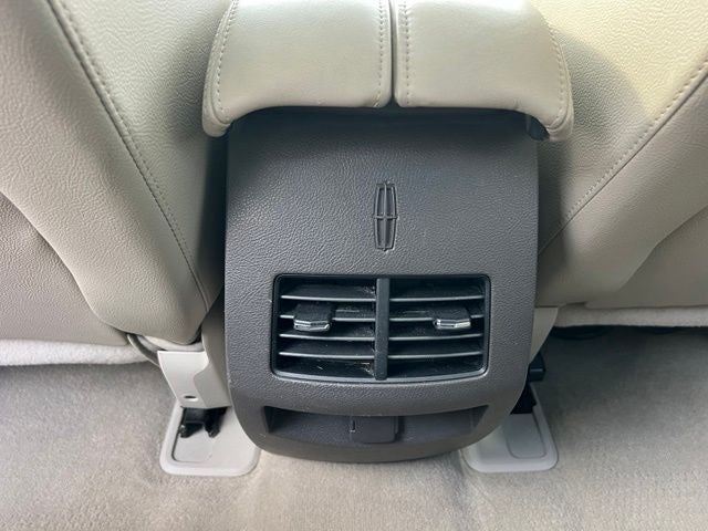 2013 Lincoln MKX Base