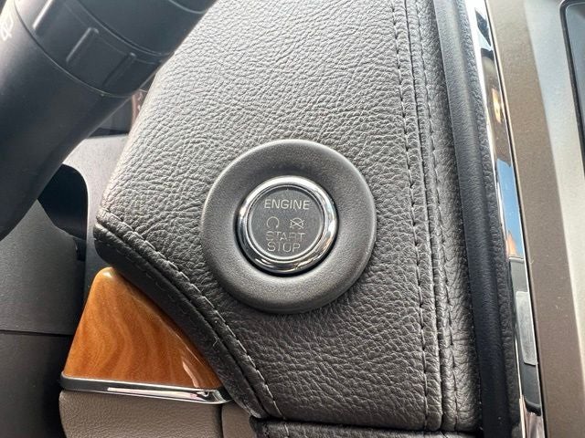 2013 Lincoln MKX Base