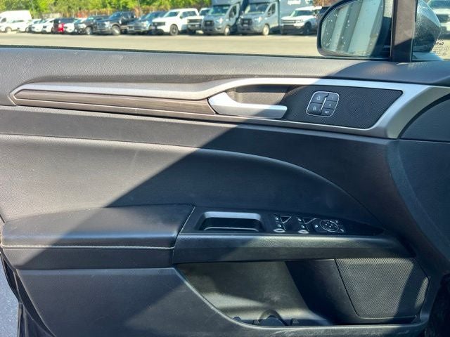 2020 Ford Fusion SEL