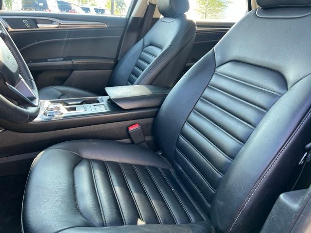 2020 Ford Fusion SEL