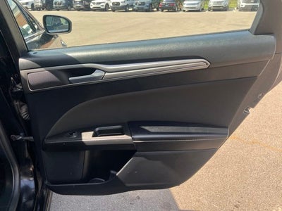 2020 Ford Fusion SE
