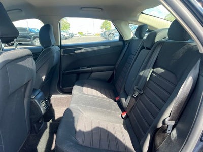 2020 Ford Fusion SE
