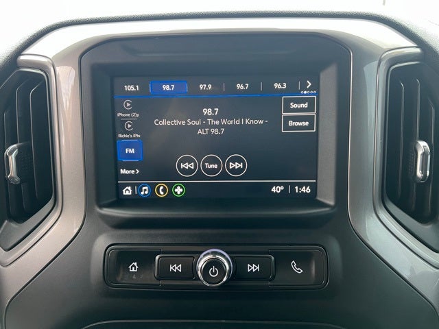 2022 Chevrolet Silverado 1500 Custom Trail Boss