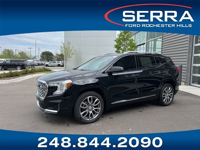 2023 GMC Terrain Denali AWD's photo