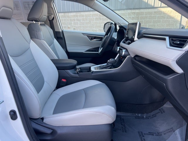 2021 Toyota RAV4 Hybrid XLE Premium