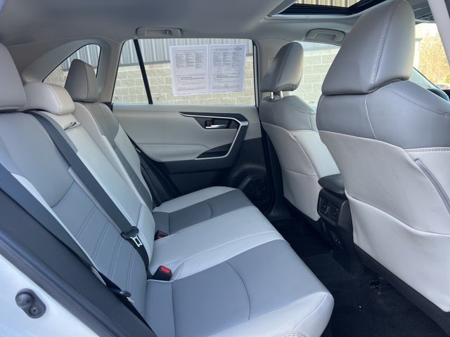 2021 Toyota RAV4 Hybrid XLE Premium