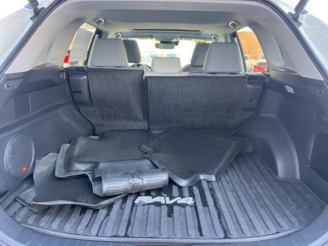 2021 Toyota RAV4 Hybrid XLE Premium