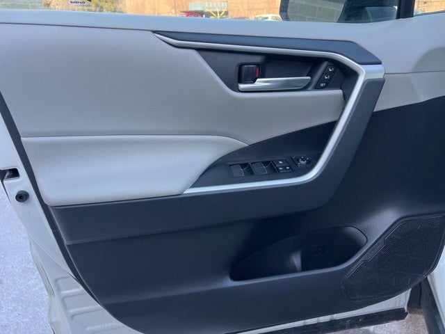 2021 Toyota RAV4 Hybrid XLE Premium