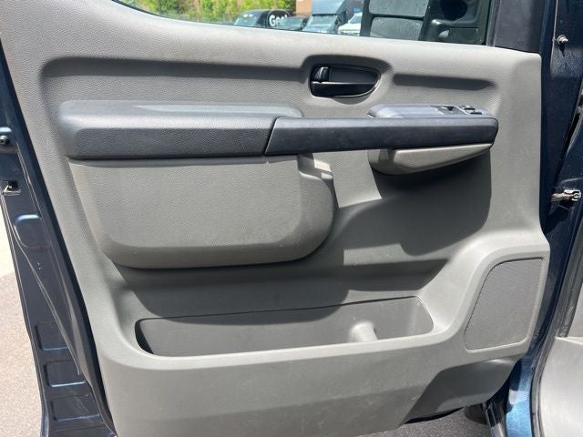 2021 Nissan NV Passenger SL