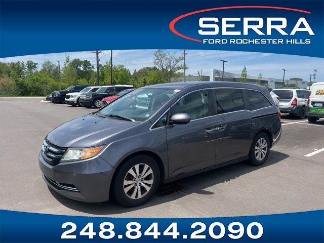 2016 Honda Odyssey SE's photo