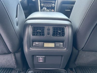 2018 Nissan Pathfinder SV