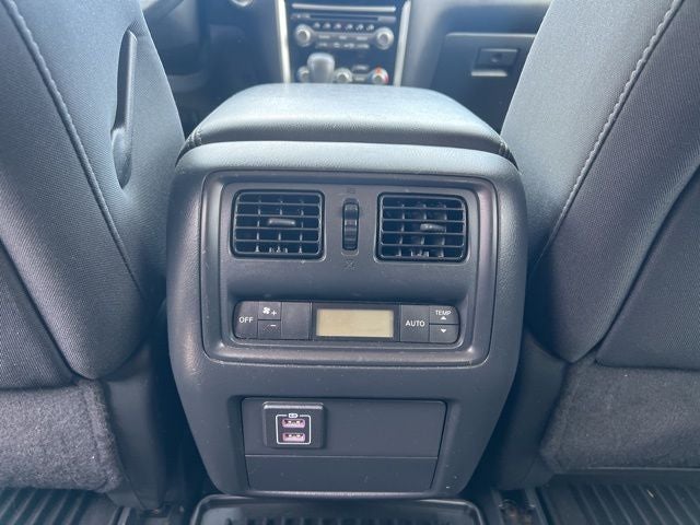 2018 Nissan Pathfinder SV