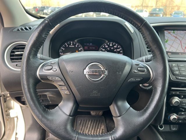 2018 Nissan Pathfinder SV
