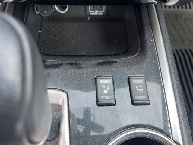 2018 Nissan Pathfinder SV