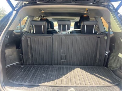 2017 Toyota Highlander SE