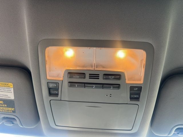 2017 Toyota Highlander SE