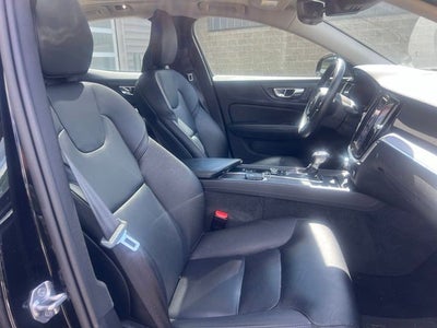 2020 Volvo S60 T5 Momentum