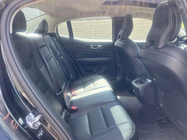 2020 Volvo S60 T5 Momentum