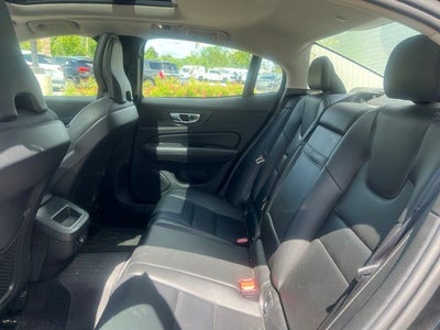 2020 Volvo S60 T5 Momentum