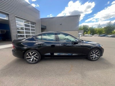 2020 Volvo S60 T5 Momentum
