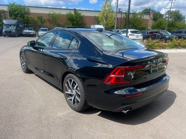 2020 Volvo S60 T5 Momentum