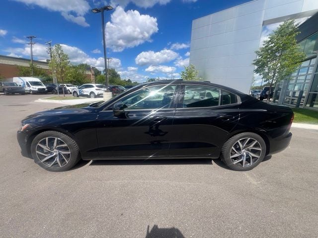 2020 Volvo S60 T5 Momentum