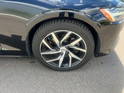 2020 Volvo S60 T5 Momentum