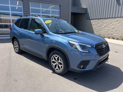 2023 Subaru Forester Premium