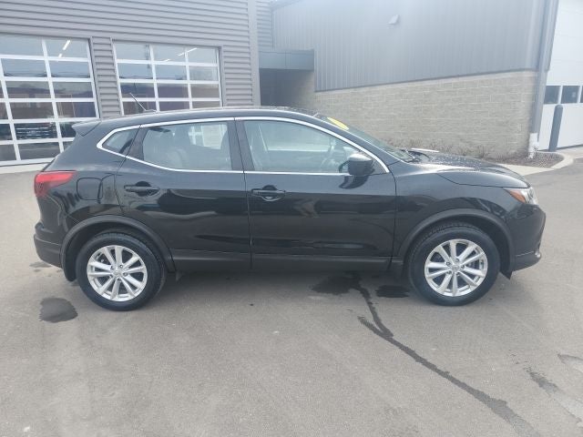 2017 Nissan Rogue Sport S