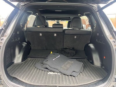 2017 Toyota RAV4 Hybrid SE