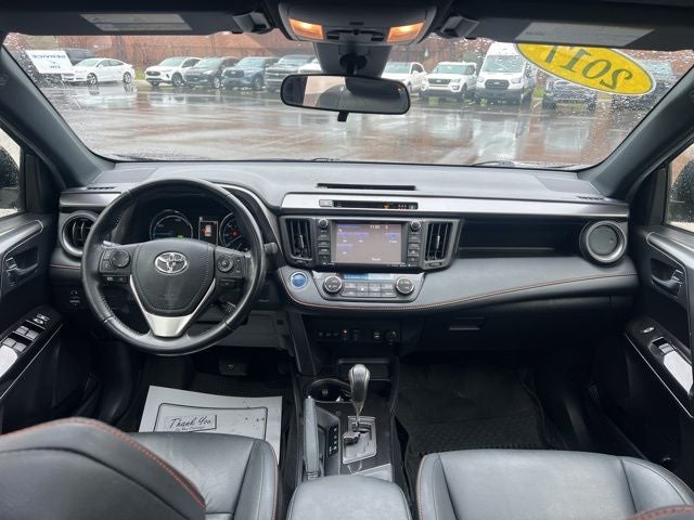 2017 Toyota RAV4 Hybrid SE