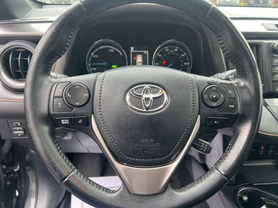 2017 Toyota RAV4 Hybrid SE