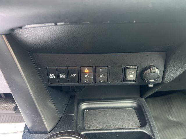 2017 Toyota RAV4 Hybrid SE