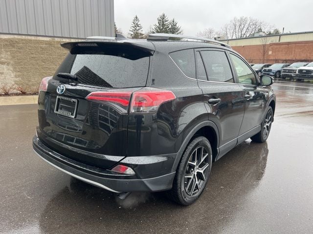 2017 Toyota RAV4 Hybrid SE