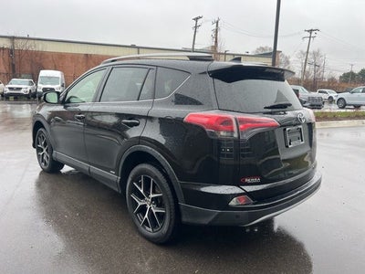 2017 Toyota RAV4 Hybrid SE