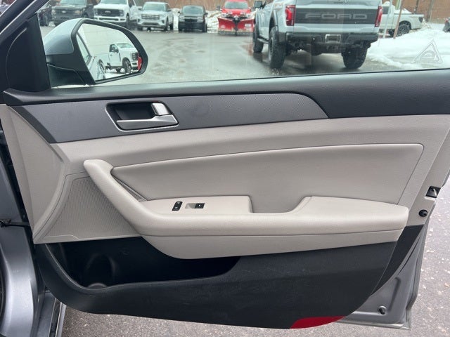 2016 Hyundai Sonata Hybrid SE