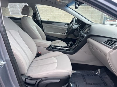 2016 Hyundai Sonata Hybrid SE