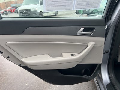 2016 Hyundai Sonata Hybrid SE