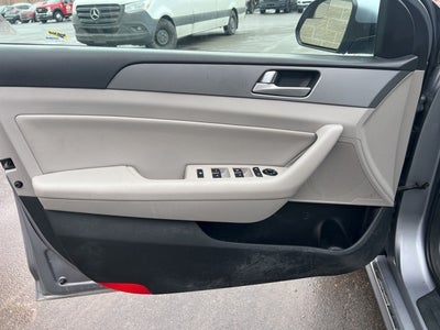 2016 Hyundai Sonata Hybrid SE