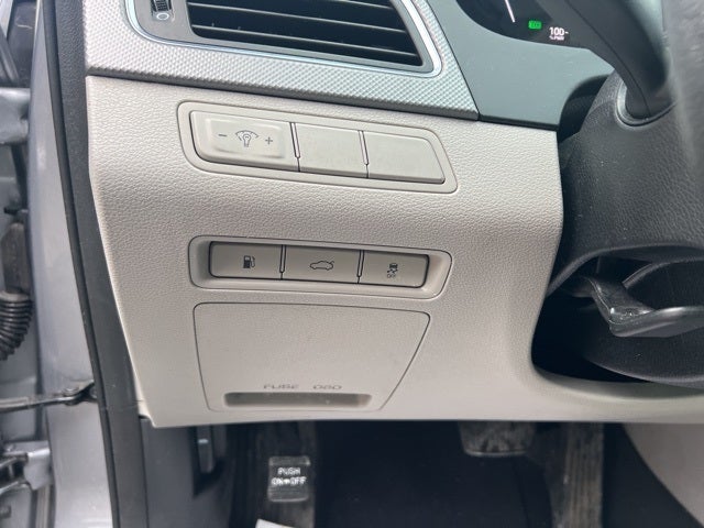 2016 Hyundai Sonata Hybrid SE