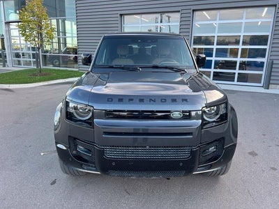 2025 Land Rover Defender 130 V8