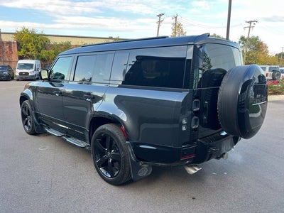 2025 Land Rover Defender 130 V8