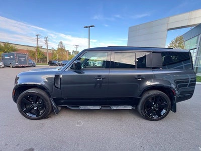 2025 Land Rover Defender 130 V8