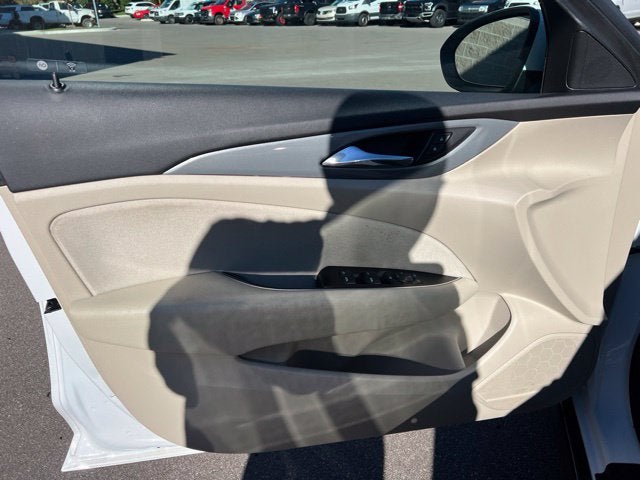 2019 Buick Regal TourX Base