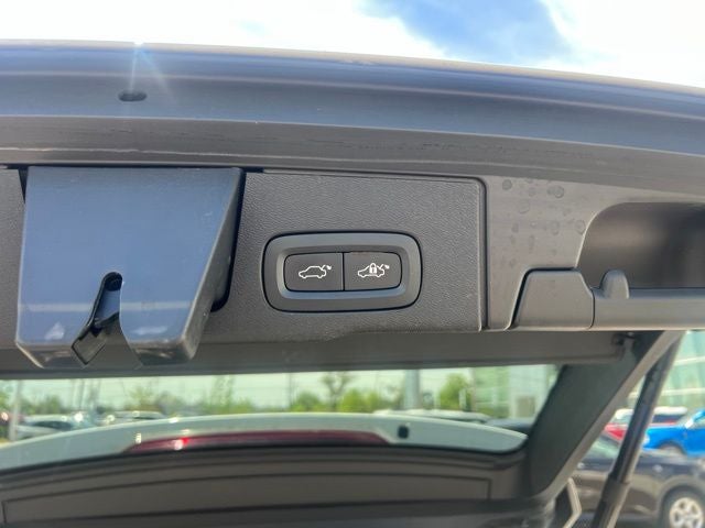 2020 Volvo XC60 T5 Momentum