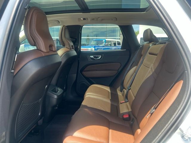 2020 Volvo XC60 T5 Momentum